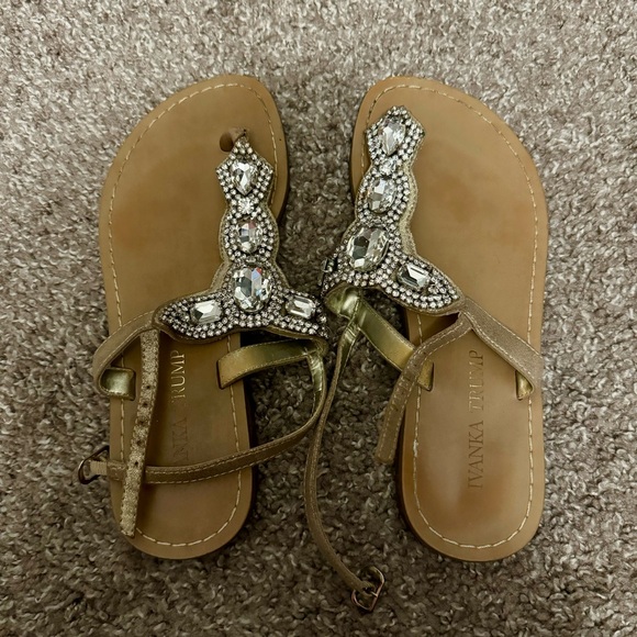 Ivanka Trump Rhinestone Gemstone Sandals Summer Neutral Taupe Tan Beige - Picture 1 of 8